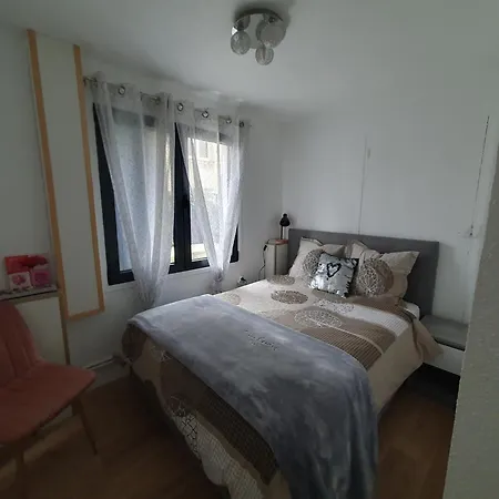 Equipe Et Meuble St Cyprien Apartment *