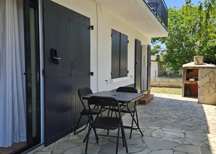 Apartment Equipe Et Meuble St Cyprien Saint-Cyprien (Pyrenees-Orientales)